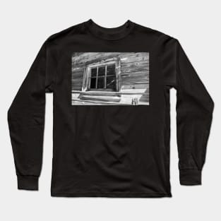 barn window Long Sleeve T-Shirt